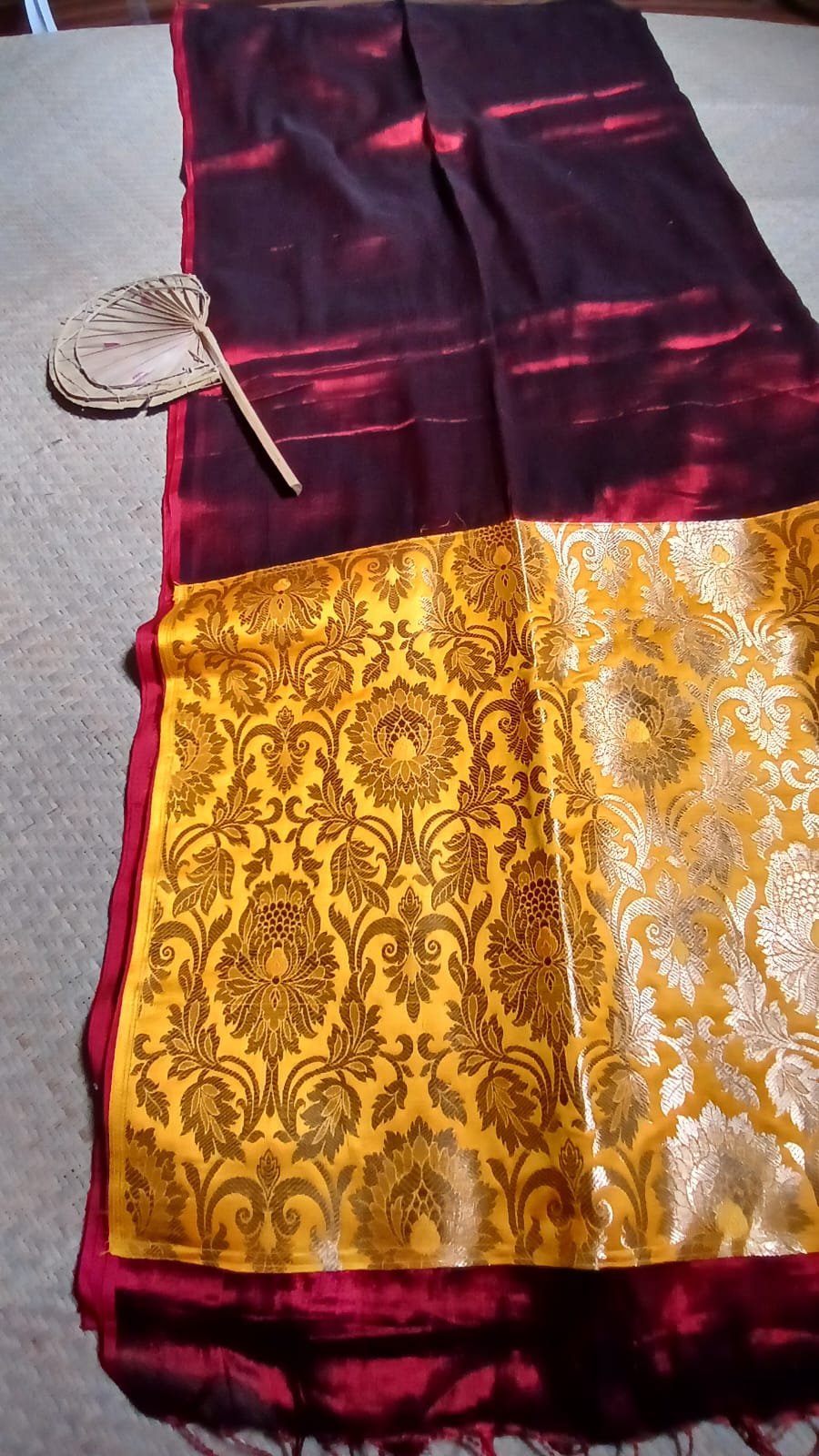 MAROON RAGA WITH BENARASI PALLU