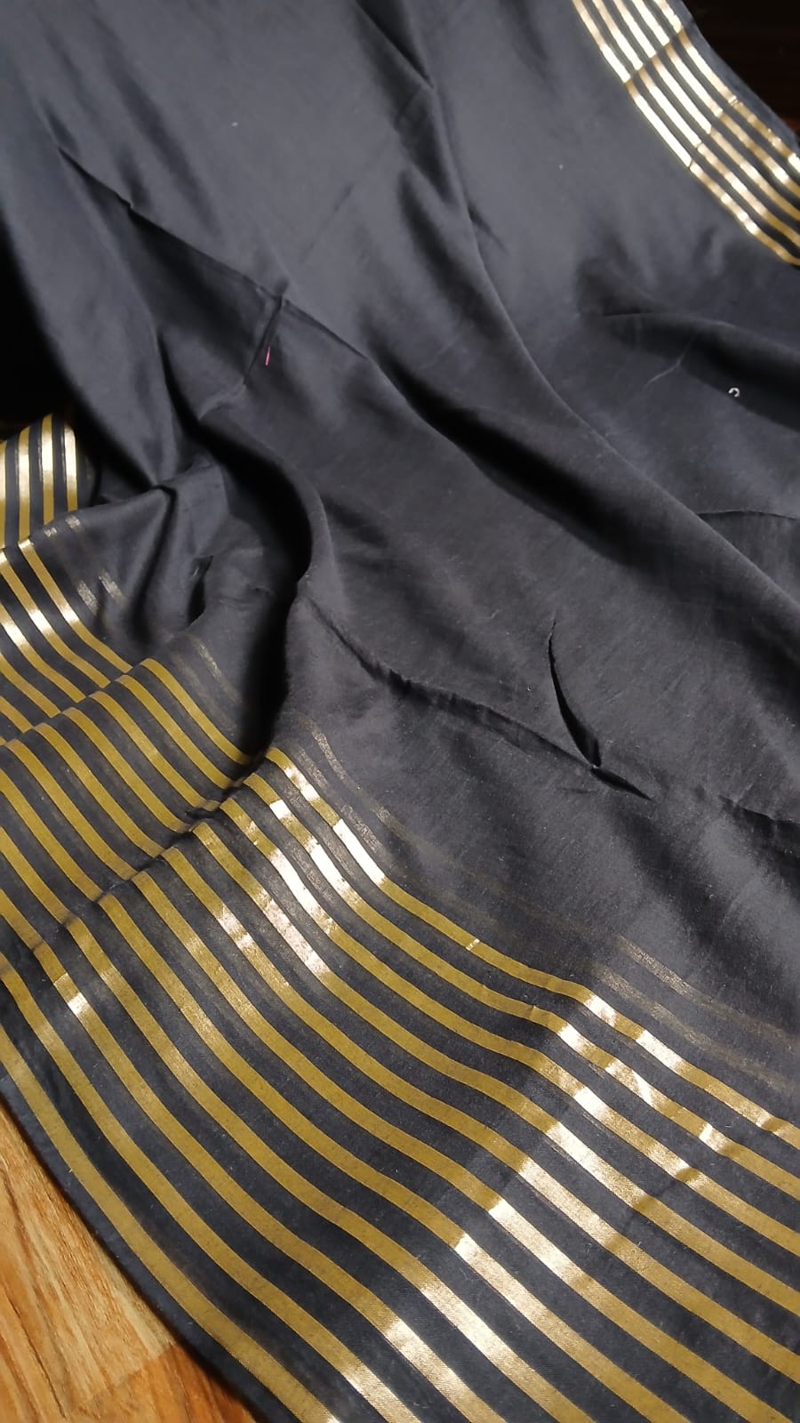 BLACK BODY WITH ZARI STRIPE BORDER