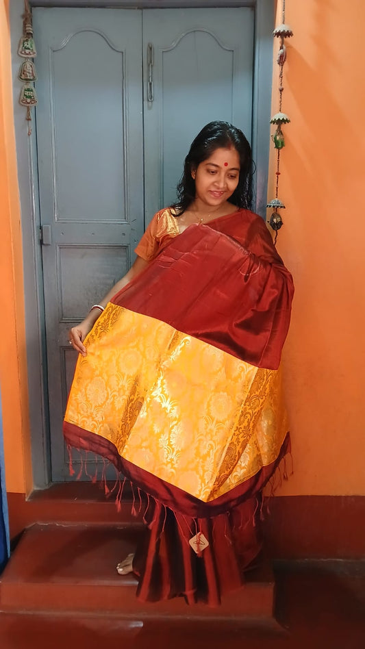 MAROON RAGA WITH BENARASI PALLU