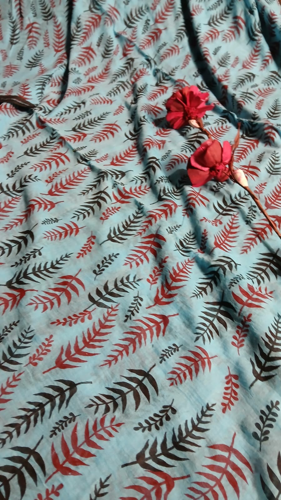 LEAF PRINT SKY COLOUR