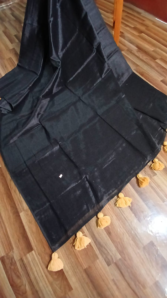 BLACK RAGA WITH BIG POMPOM TASSEL