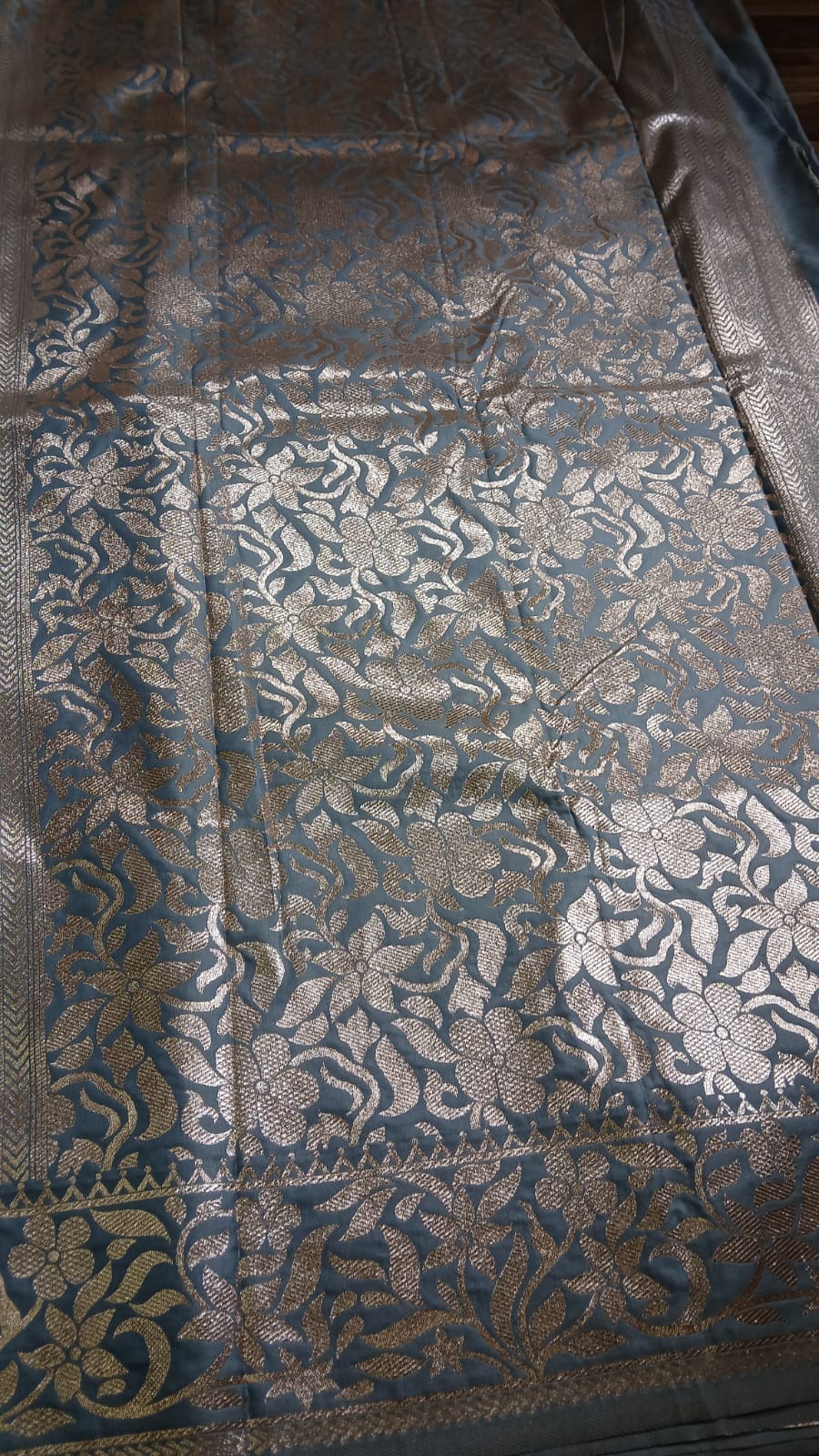 GREY OPEN BORDER SILK SAREE